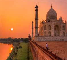 Sunrise Taj Mahal Tour From Delhi